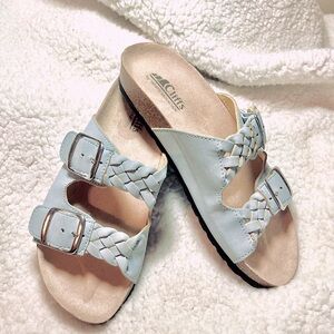 NWOT-Cliffs By White Mountain Sandals